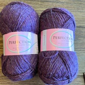 4 Kraemer Perfection DK Weight Yarn (Price for all 4)